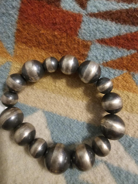 Graduated Desert Pearl Bracelet